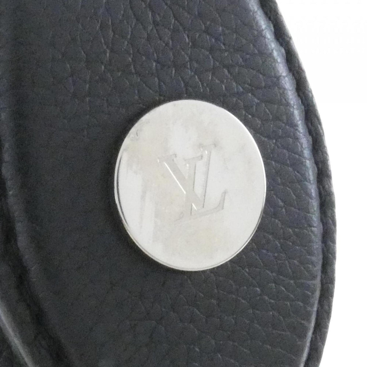 Louis Vuitton Black Leather Shoulder Bag (Pre-Owned)