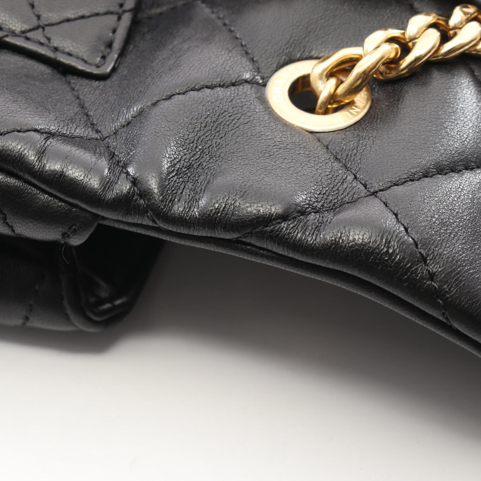 Chanel Black Leather Handbag Shoulder Bag (Pre-Owned)