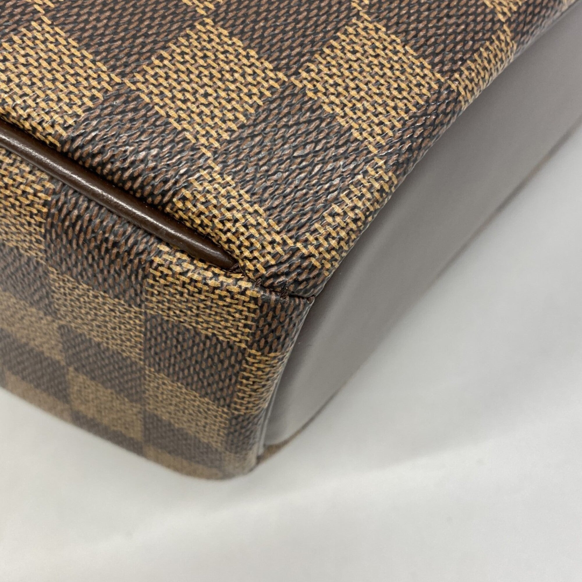 Louis Vuitton Ebene Handbag (Pre-Owned)