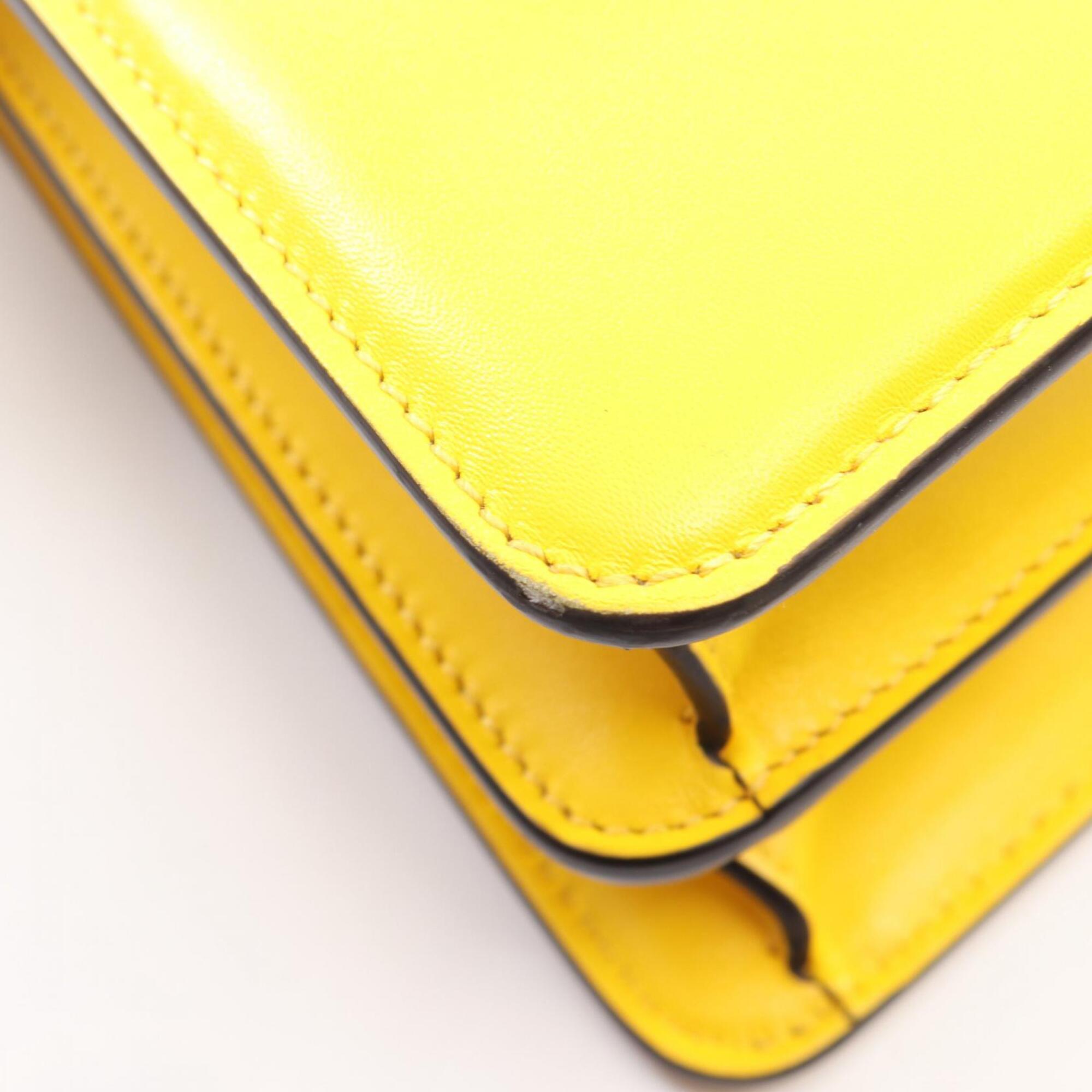 Fendi Yellow Leather Handbag (Pre-Owned)