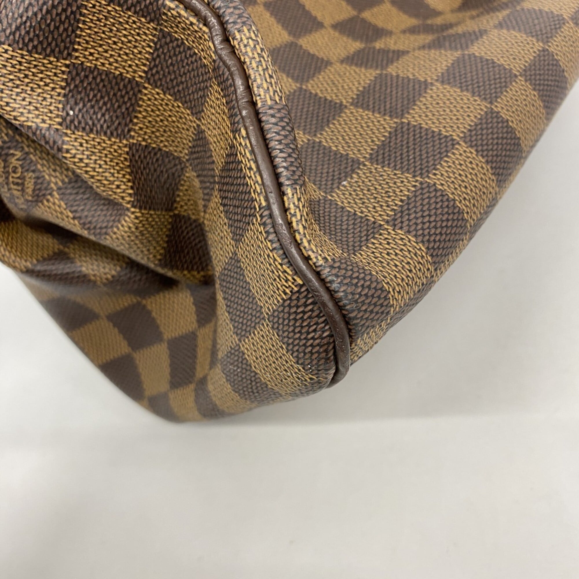 Louis Vuitton Ebene Handbag (Pre-Owned)