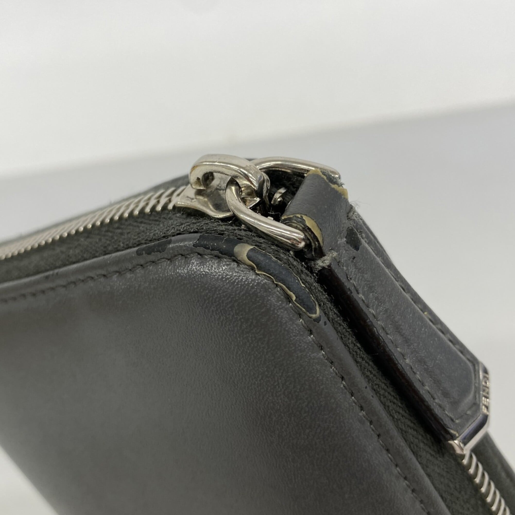Fendi Gray Leather Long Wallet (Bi-Fold) (Pre-Owned)