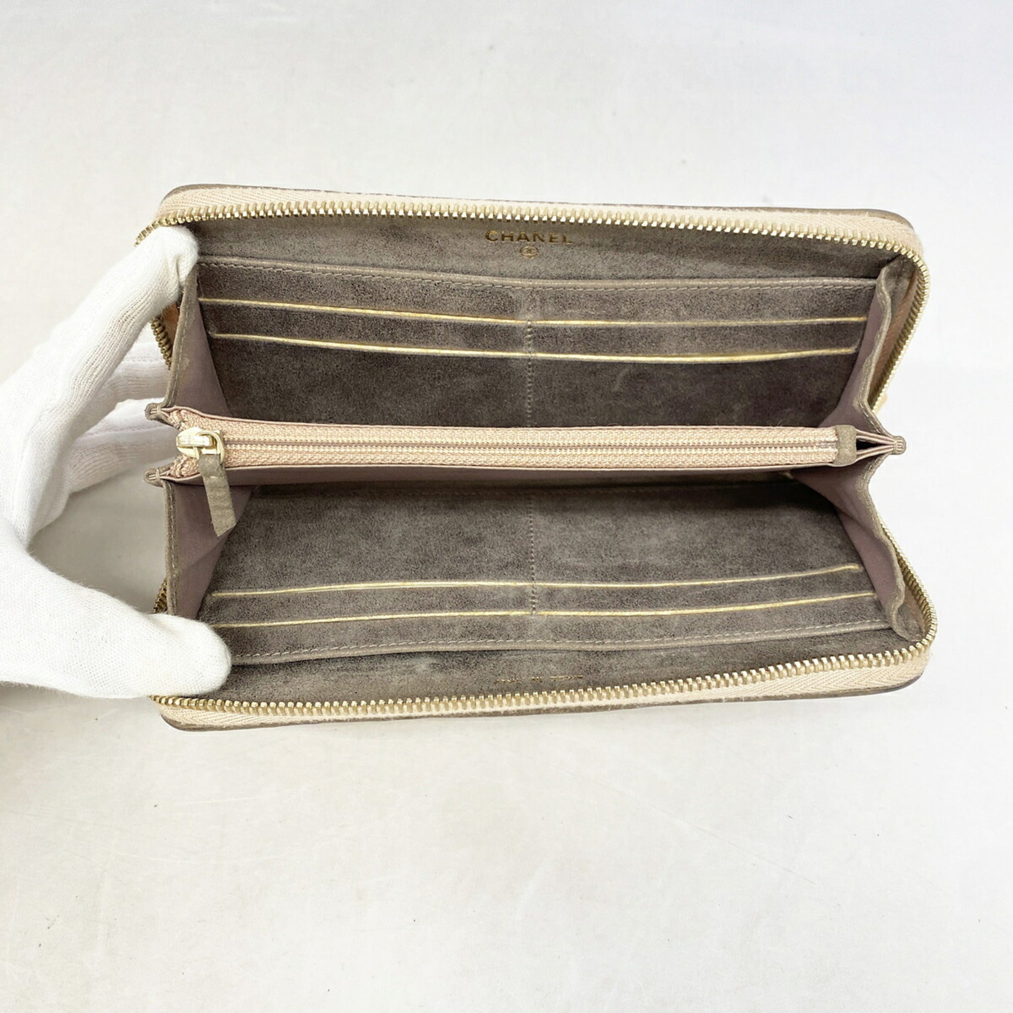 Chanel Beige Tweed Leather Long Wallet (Bi-Fold) (Pre-Owned)