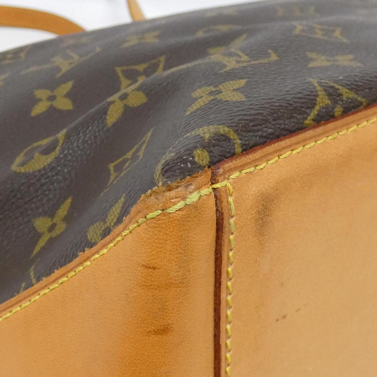 Louis Vuitton Marron Coated Canvas Handbag (Pre-Owned)