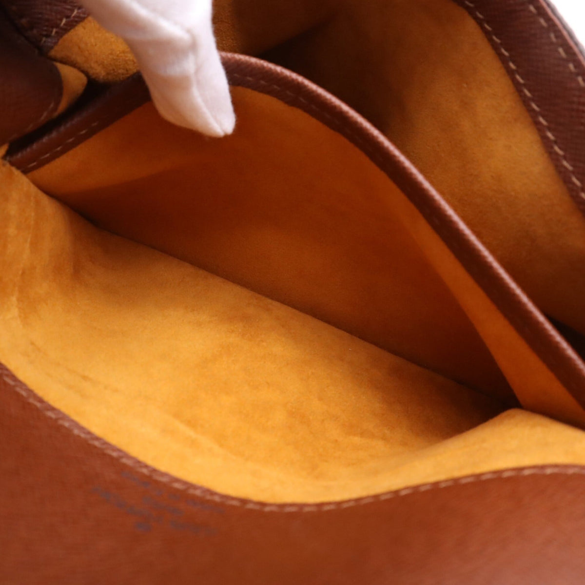 Louis Vuitton Beige Brown Monogram Monogram Shoulder Bag (Pre-Owned)