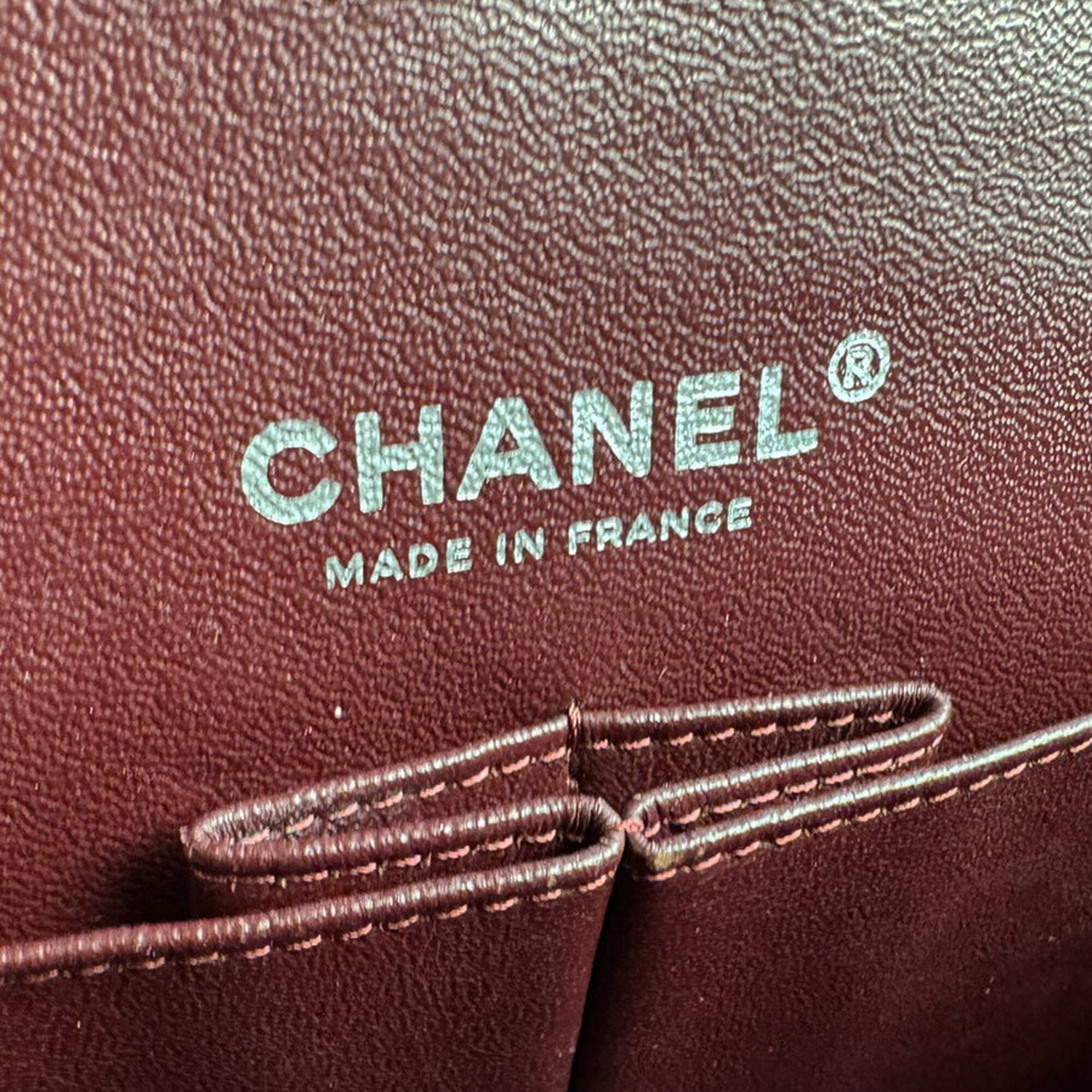 Chanel Black Grained Calfskin Shoulder Bag (Pre-Owned)