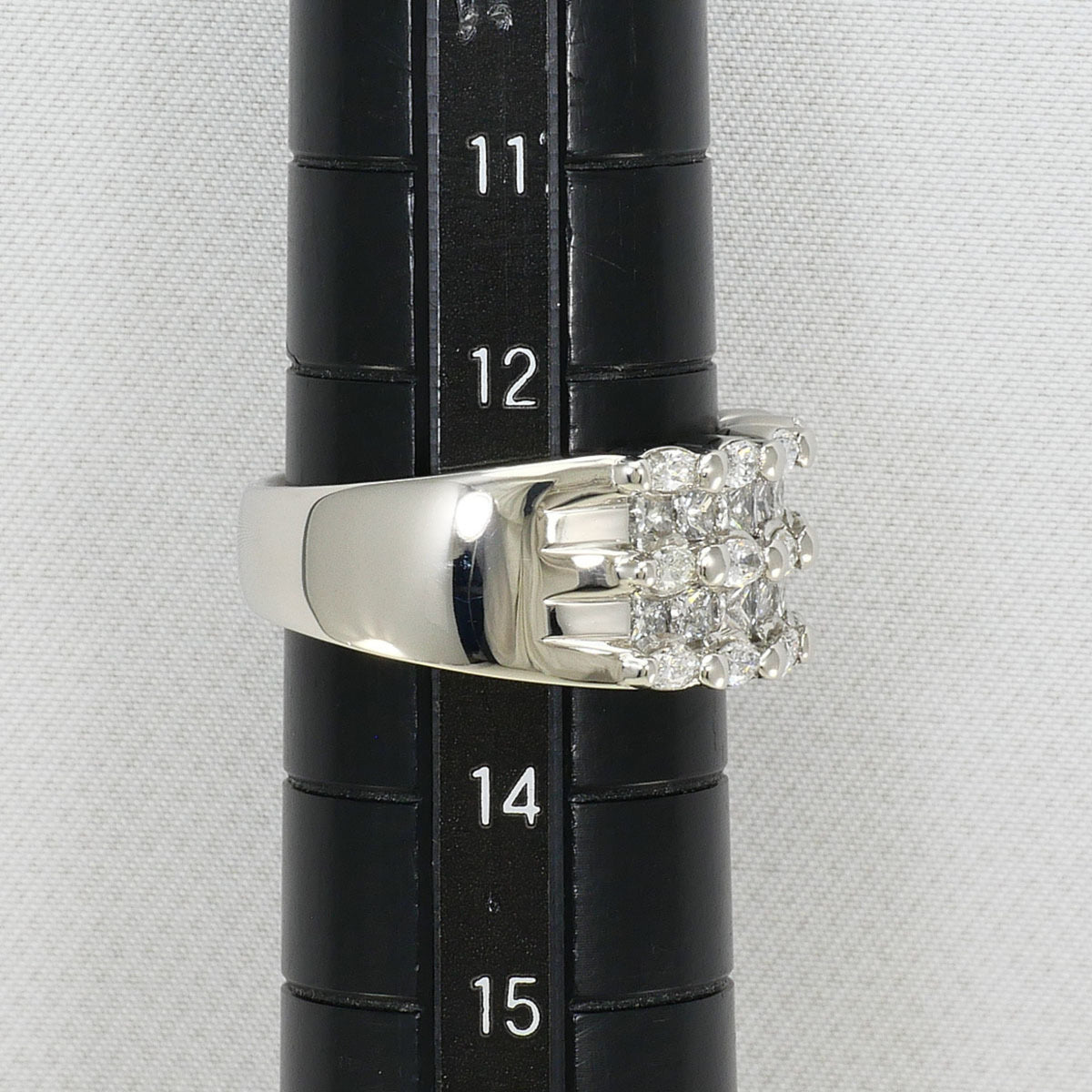 Unbranded Platinum Platinum 900 Band Ring (Pre-Owned)