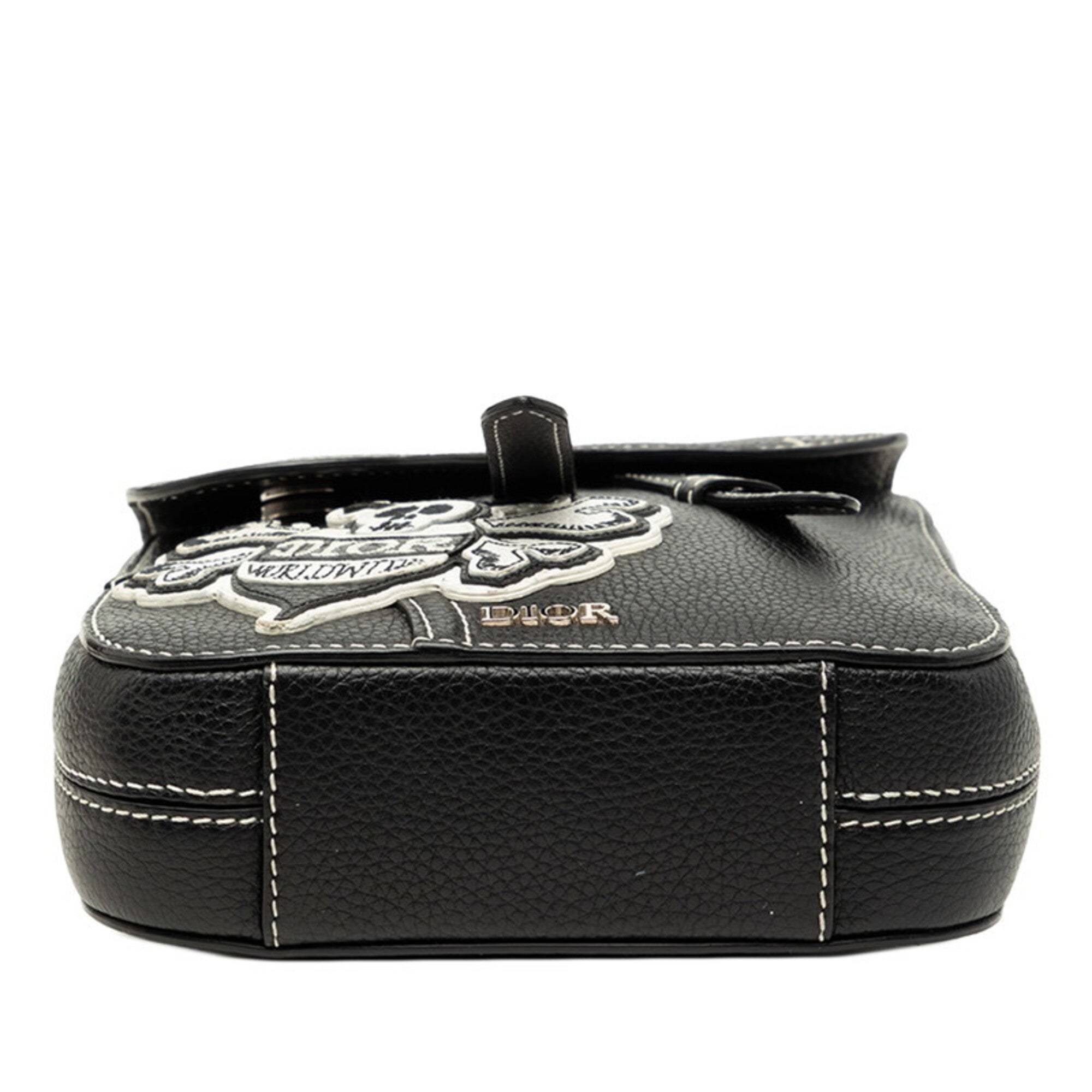 Christian Dior Black Leather Shoulder Bag (Pre-Owned)