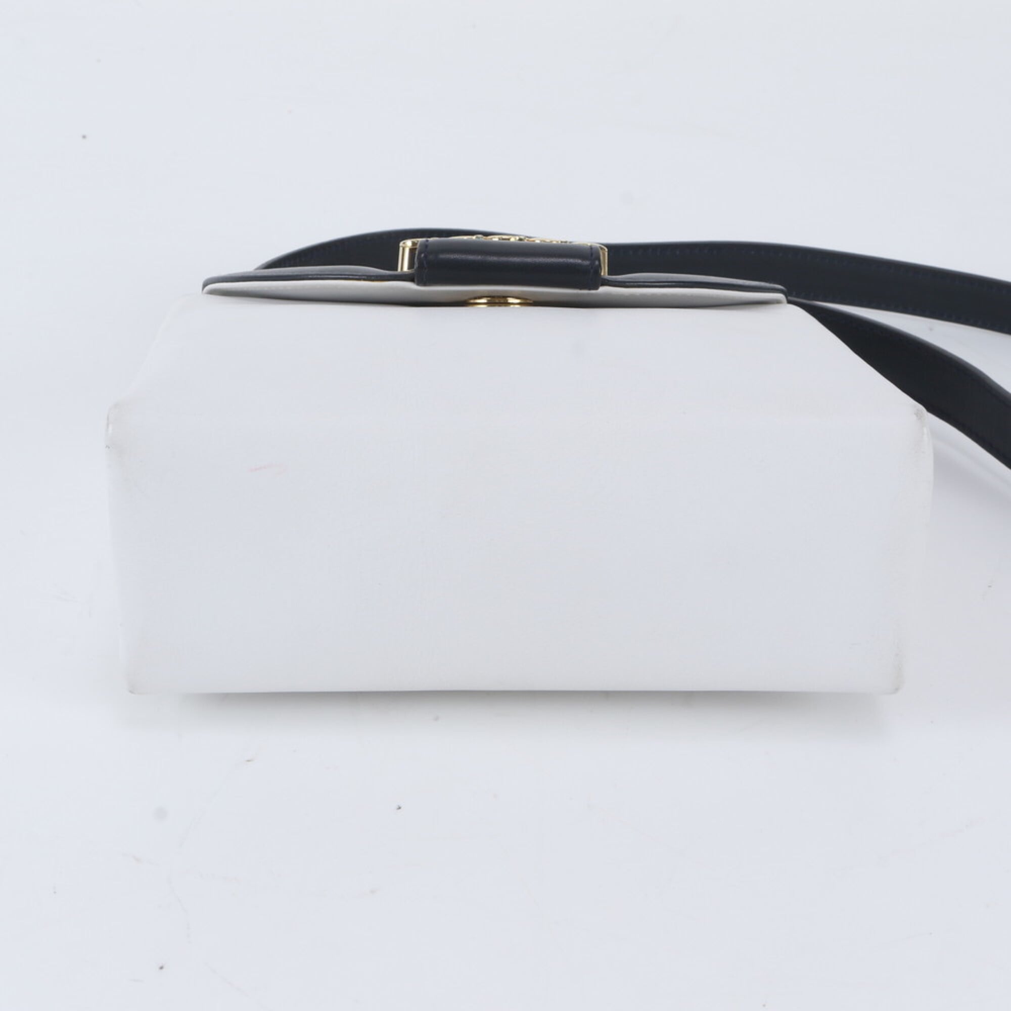 Salvatore Ferragamo Black White Leather Shoulder Bag (Pre-Owned)