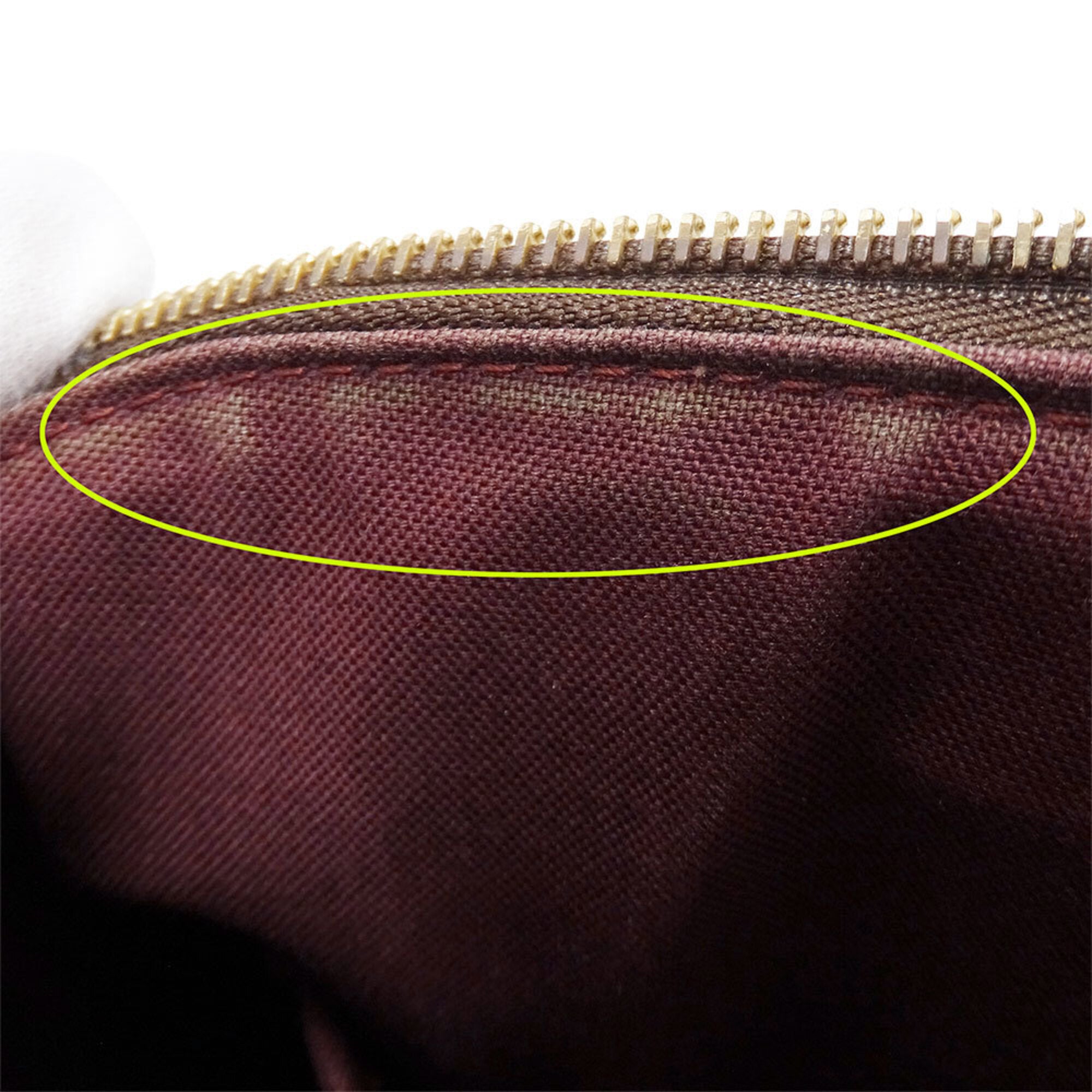 Louis Vuitton Brown Monogram Canvas Handbag Shoulder Bag (Pre-Owned)
