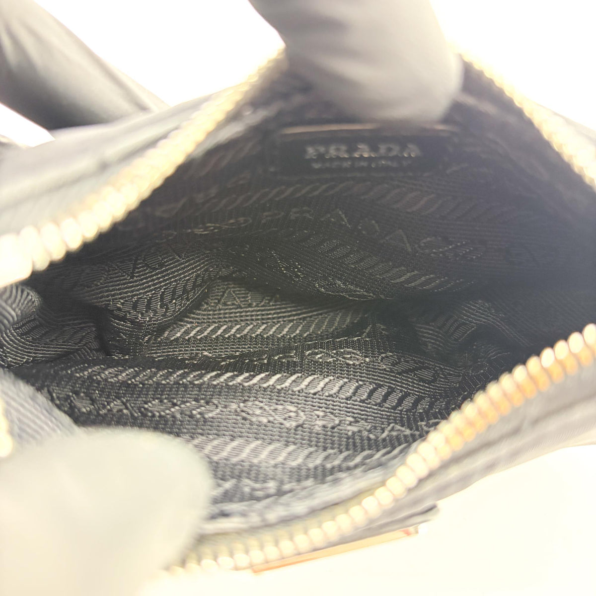 Prada Re-Edition Tessuto Black Nylon Shoulder Bag Bag (Pre-Owned)