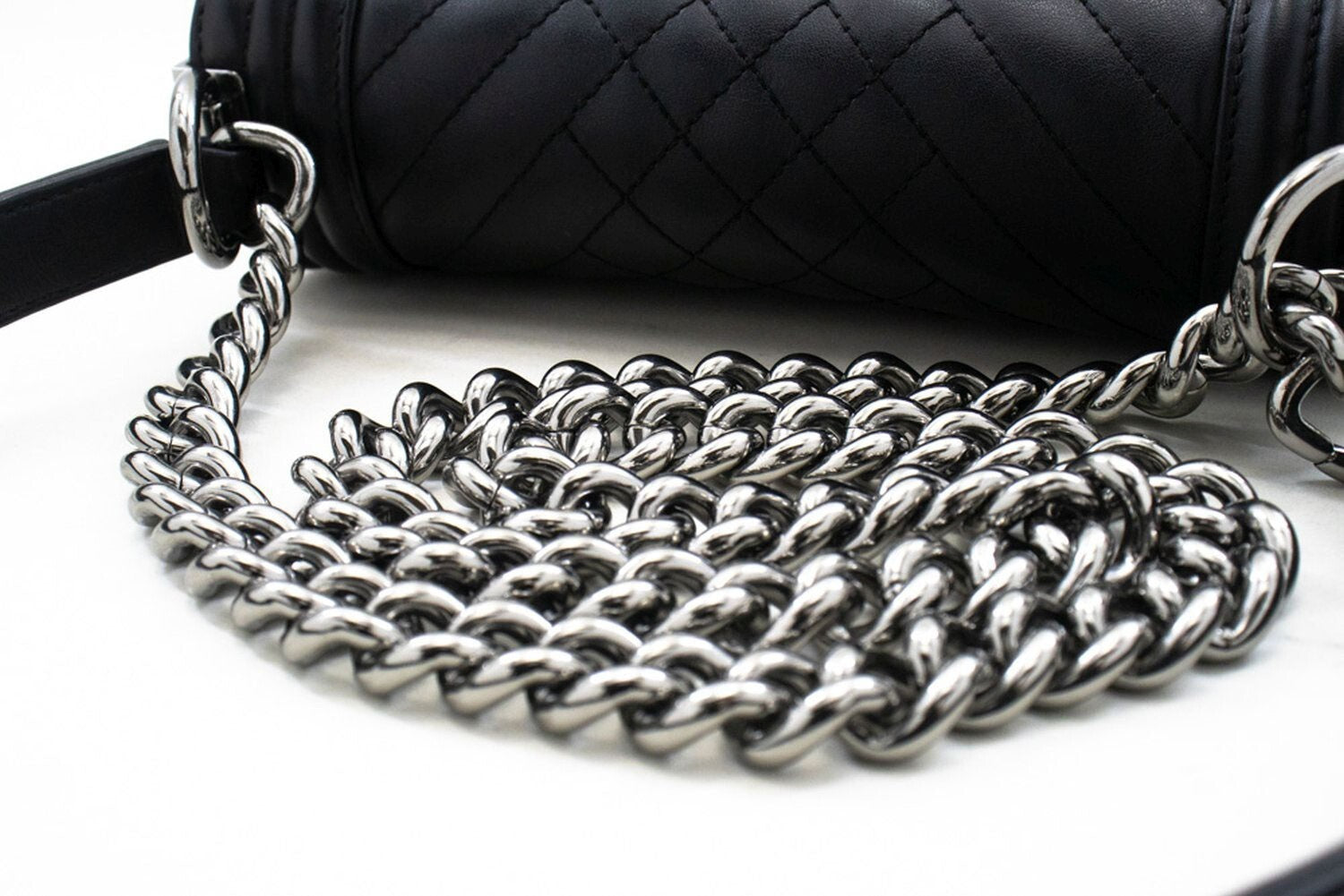 Chanel Boy Flap Quilted Calfskin Black Calfskin Shoulder Bag Bag (Pre-Owned)