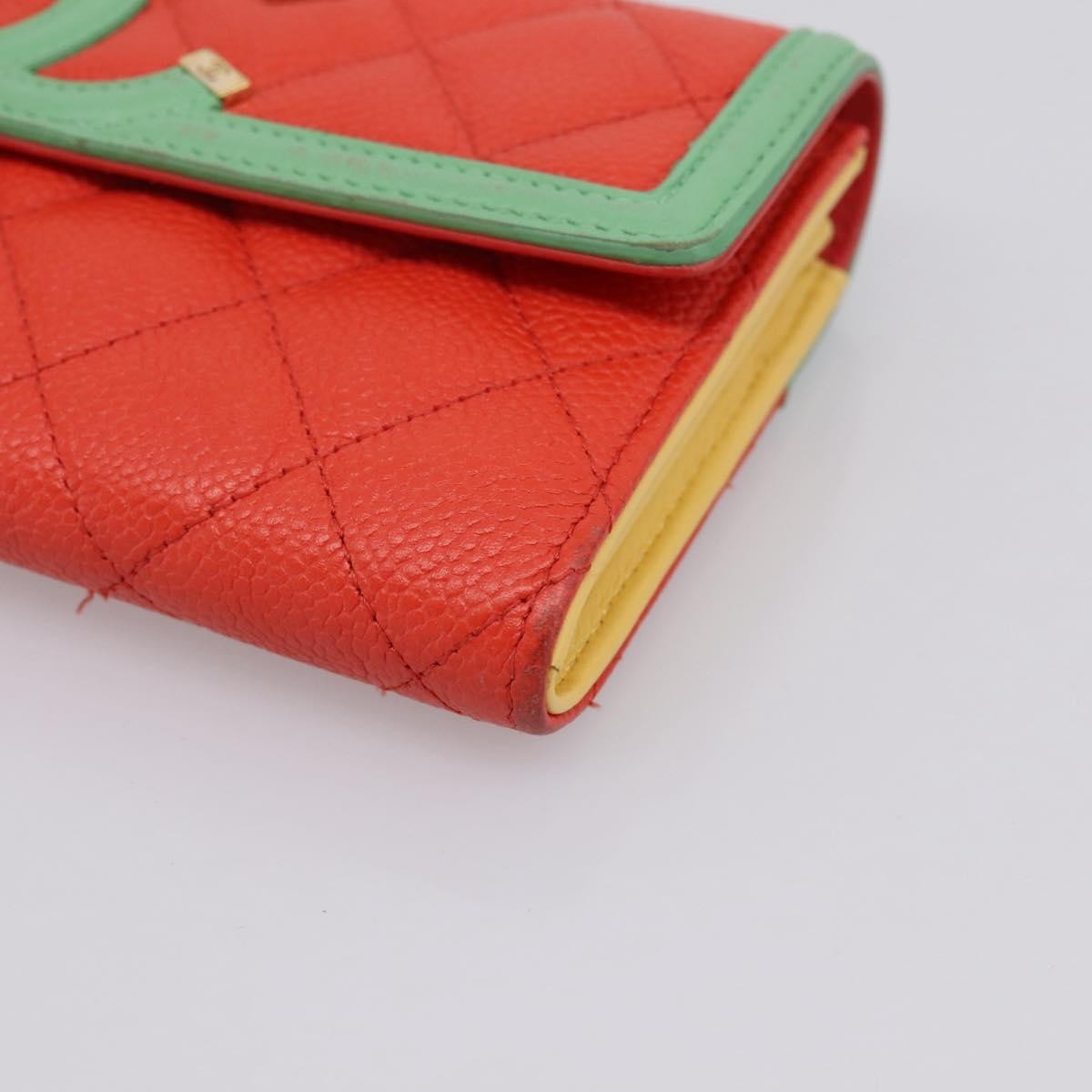 Chanel Filigree Flap Quilted Caviar Red Leather Wallets Accessory (Pre-Owned)