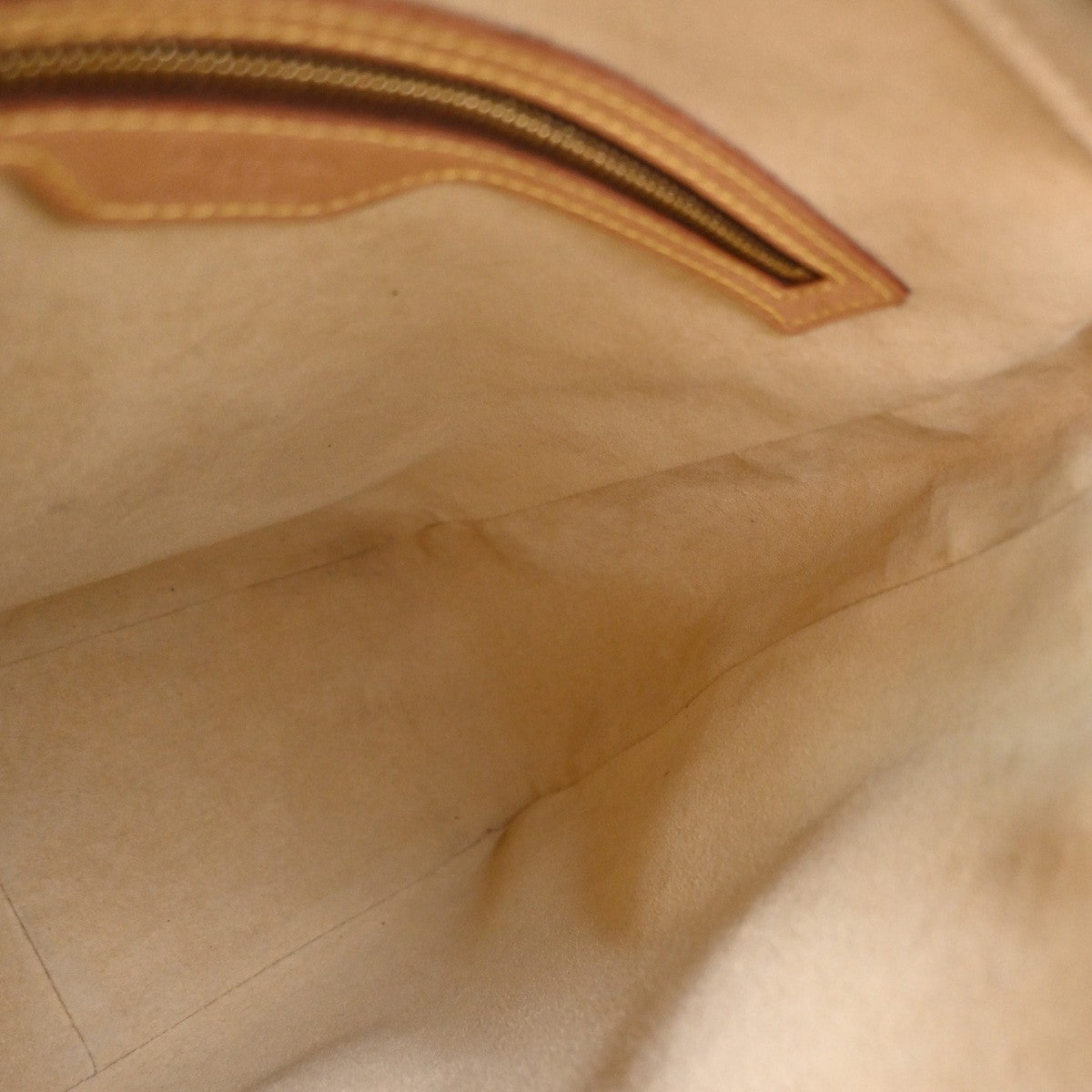 Louis Vuitton Monogram Looping Monogram Canvas Brown Canvas Handbag (Pre-Owned)