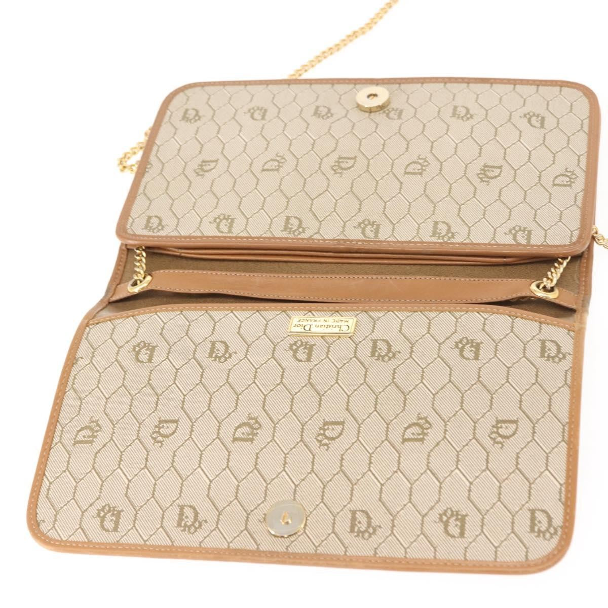 Christian Dior Vintage Honeycomb Chain Canvas Beige Canvas Shoulder Bag Bag (Pre-Owned)