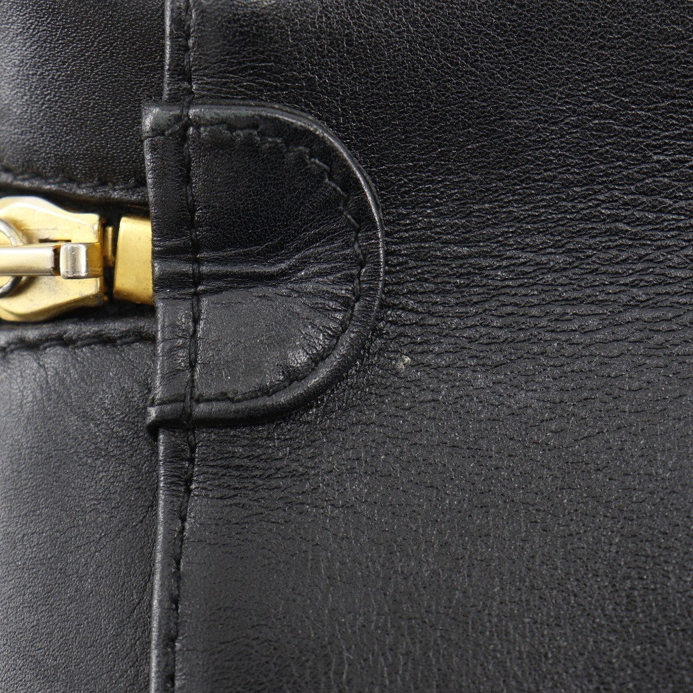 Chanel Vintage Cosmetic Case Leather Black Leather Clutche & Pouche Bag (Pre-Owned)