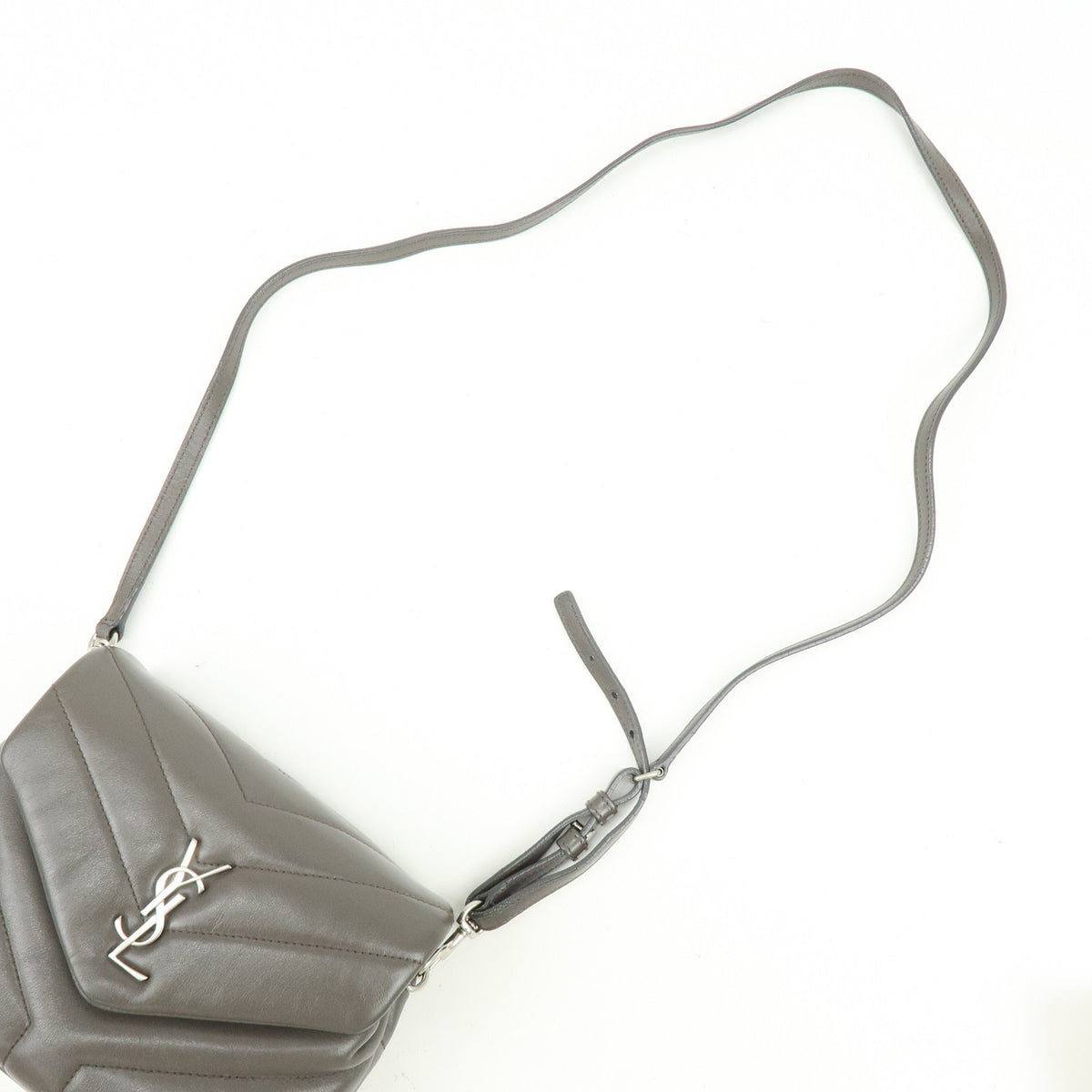 Saint Laurent Loulou Matelasse Chevron Leather Gray Leather Shoulder Bag Bag (Pre-Owned)