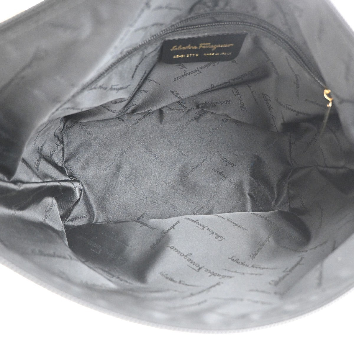 Salvatore Ferragamo Gancini Zip Leather Black Canvas Shoulder Bag Bag (Pre-Owned)