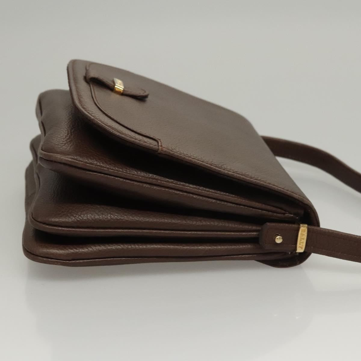 Bally Vintage Leather Brown Leather Shoulder Bag Bag (Pre-Owned)