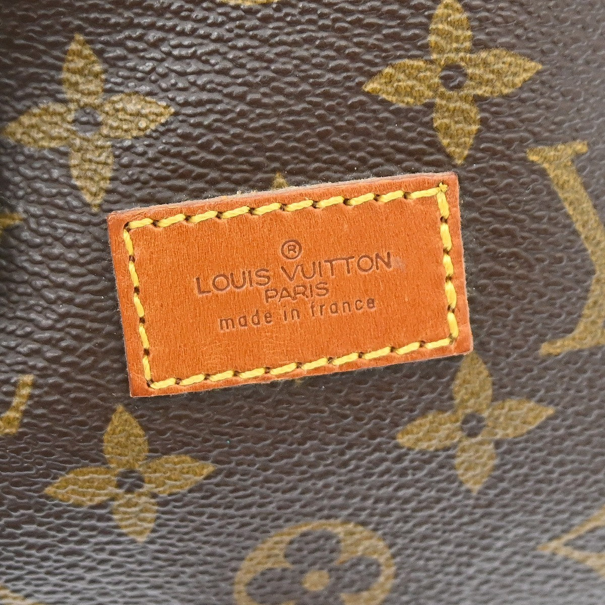 Louis Vuitton Saumur Monogram Brown Canvas Shoulder Bag Bag (Pre-Owned)