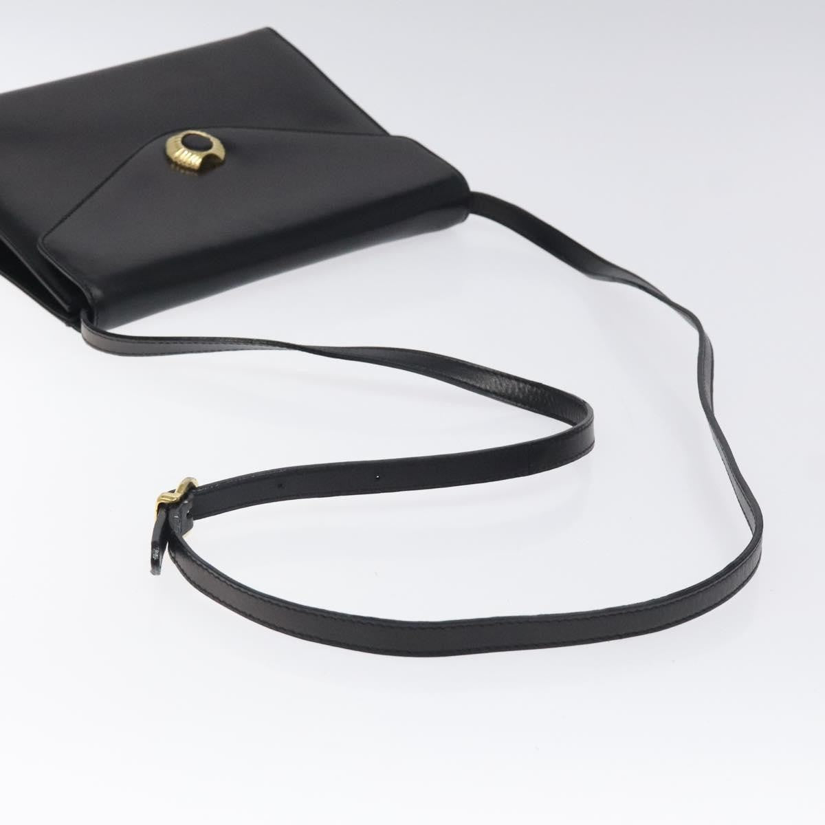 Salvatore Ferragamo Vintage Leather Black Leather Shoulder Bag Bag (Pre-Owned)