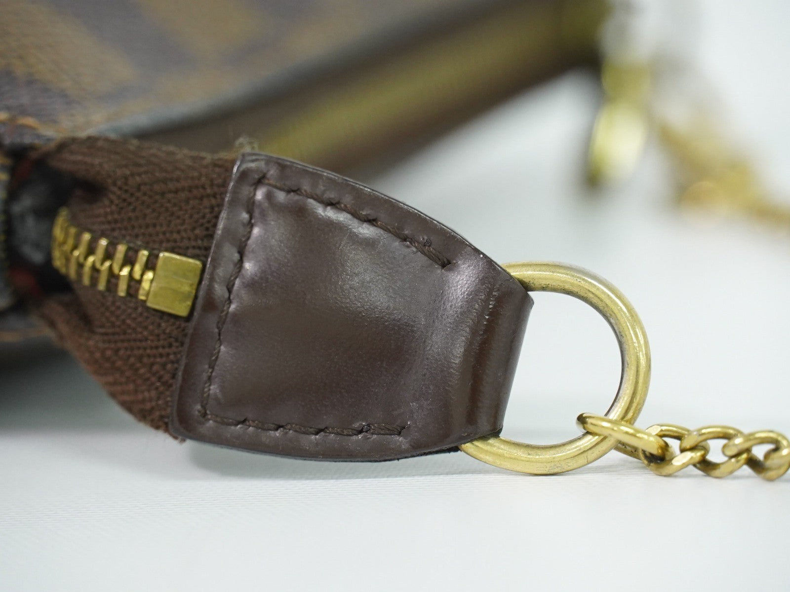 Louis Vuitton Pochette Accessoires Damier Brown Canvas Clutche & Pouche Bag (Pre-Owned)