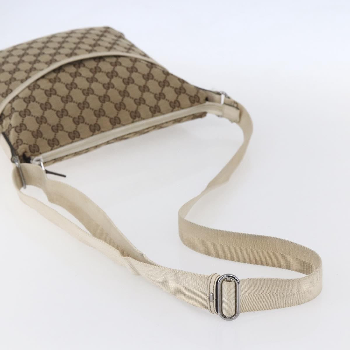 Gucci Zip Messenger Gg Canvas With Perforated Leather Beige Canvas Shoulder Bag Bag (Pre-Owned)