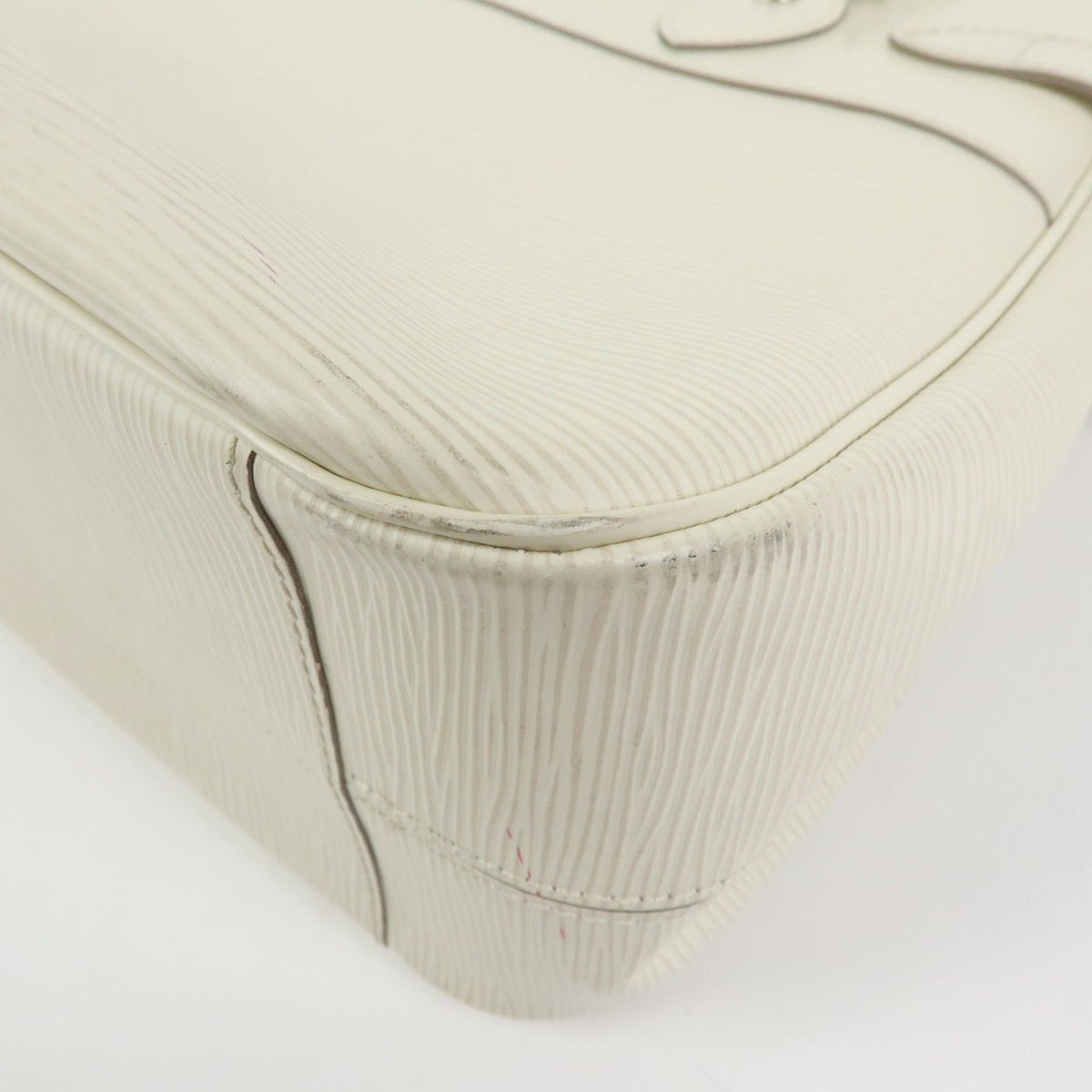Louis Vuitton Passy Epi Leather White Leather Tote Bag Bag (Pre-Owned)