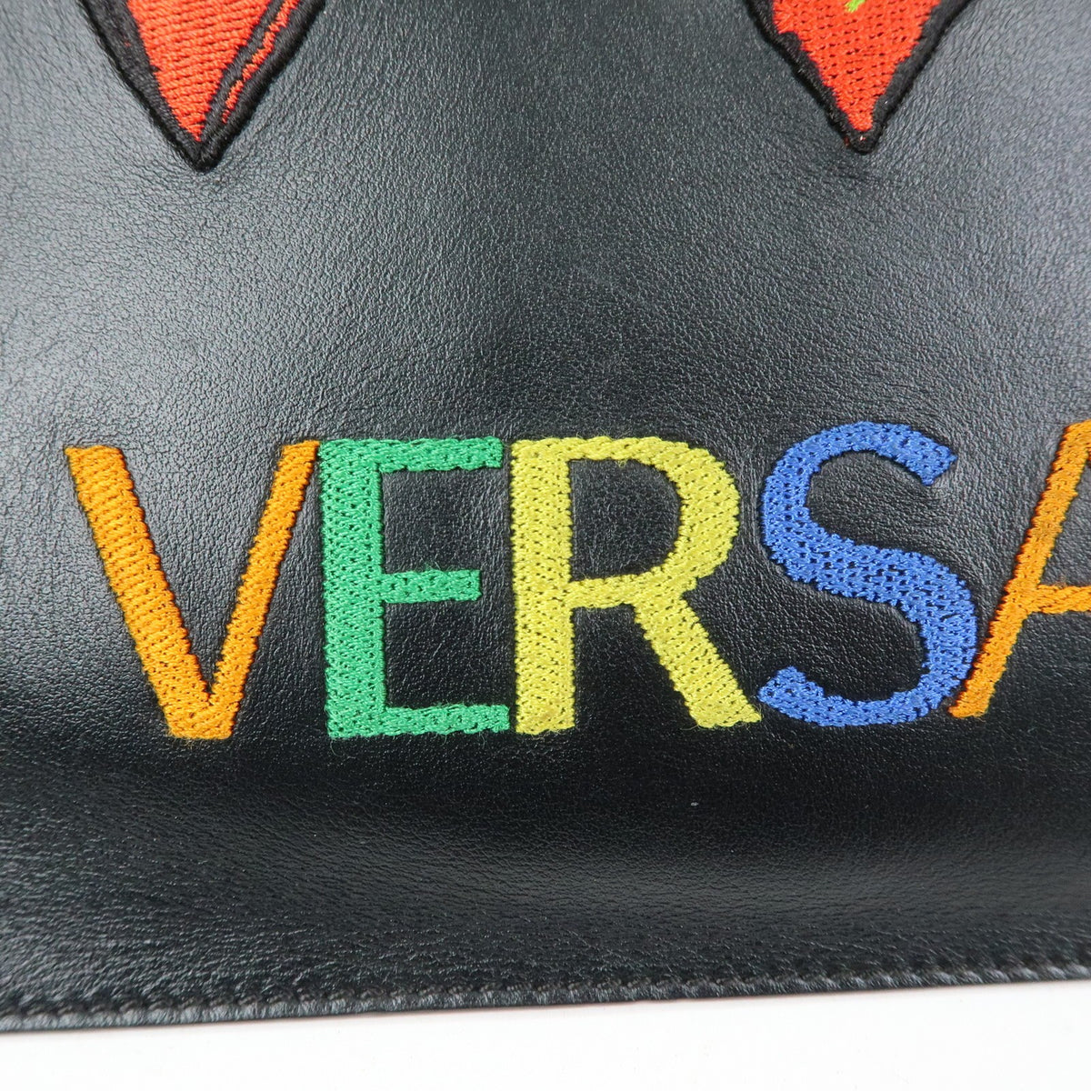 Versace Wristlet Printed Leather Black Leather Clutche & Pouche Bag (Pre-Owned)