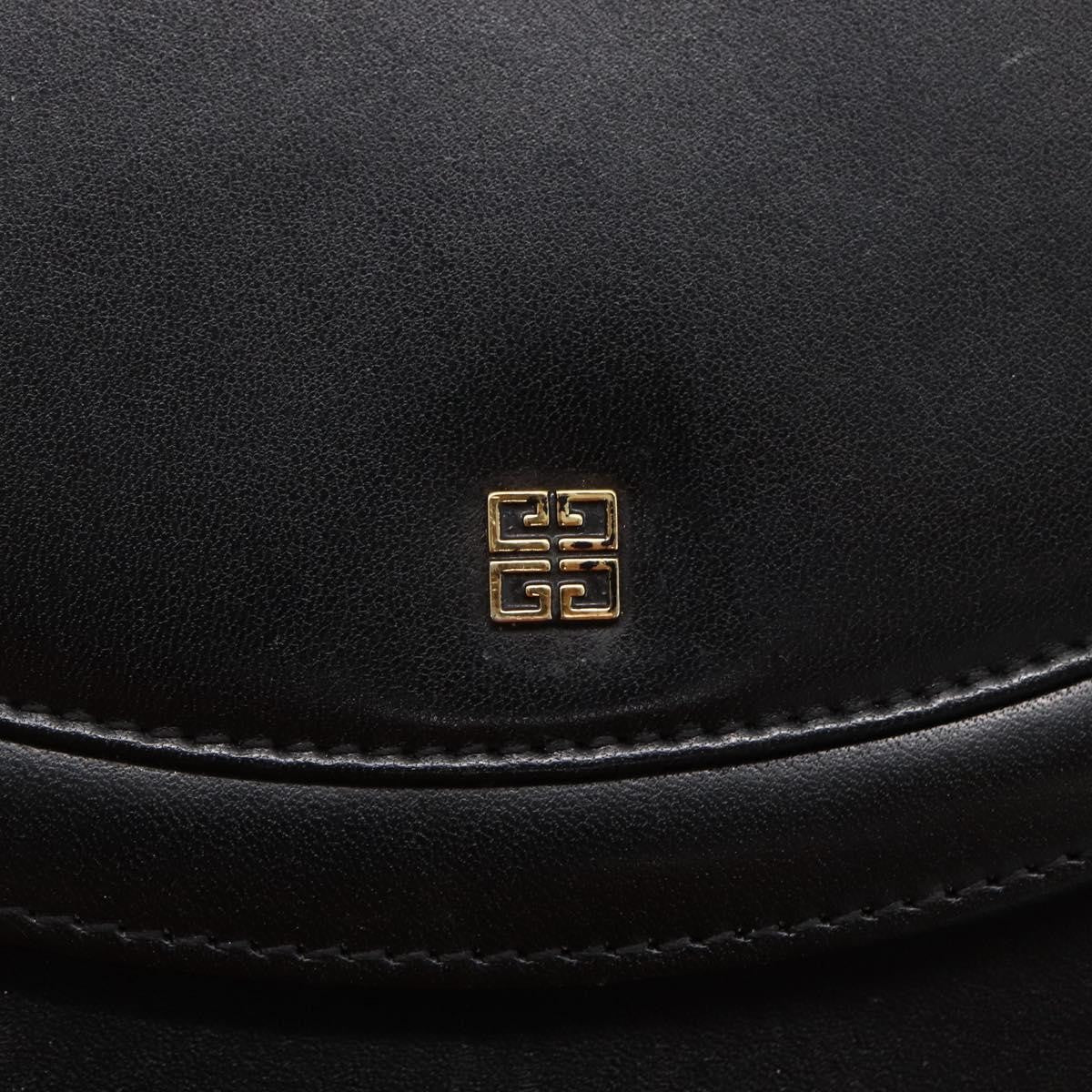 Givenchy Vintage 4G Leather Black Leather Handbag (Pre-Owned)