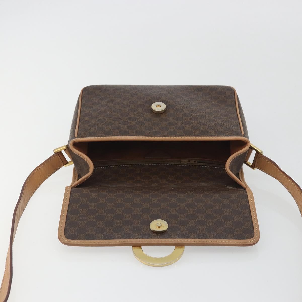 Celine Vintage Macadam Circle Logo Canvas And Leather Brown Canvas Shoulder Bag Bag (Pre-Owned)