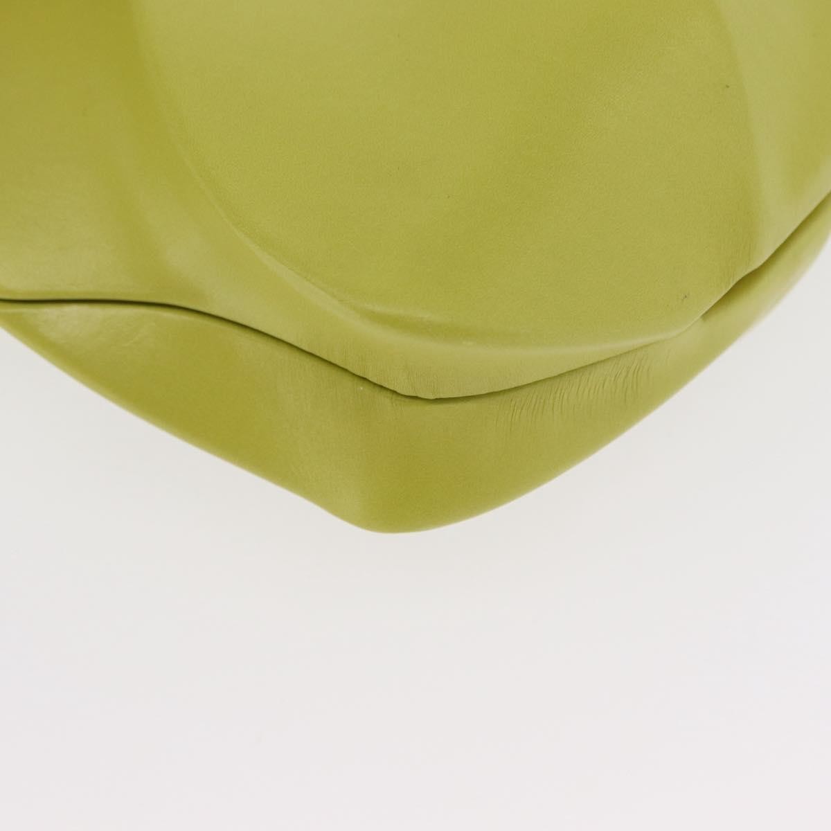 Bottega Veneta The Whirl Clutch Leather Green Leather Clutche & Pouche Bag (Pre-Owned)