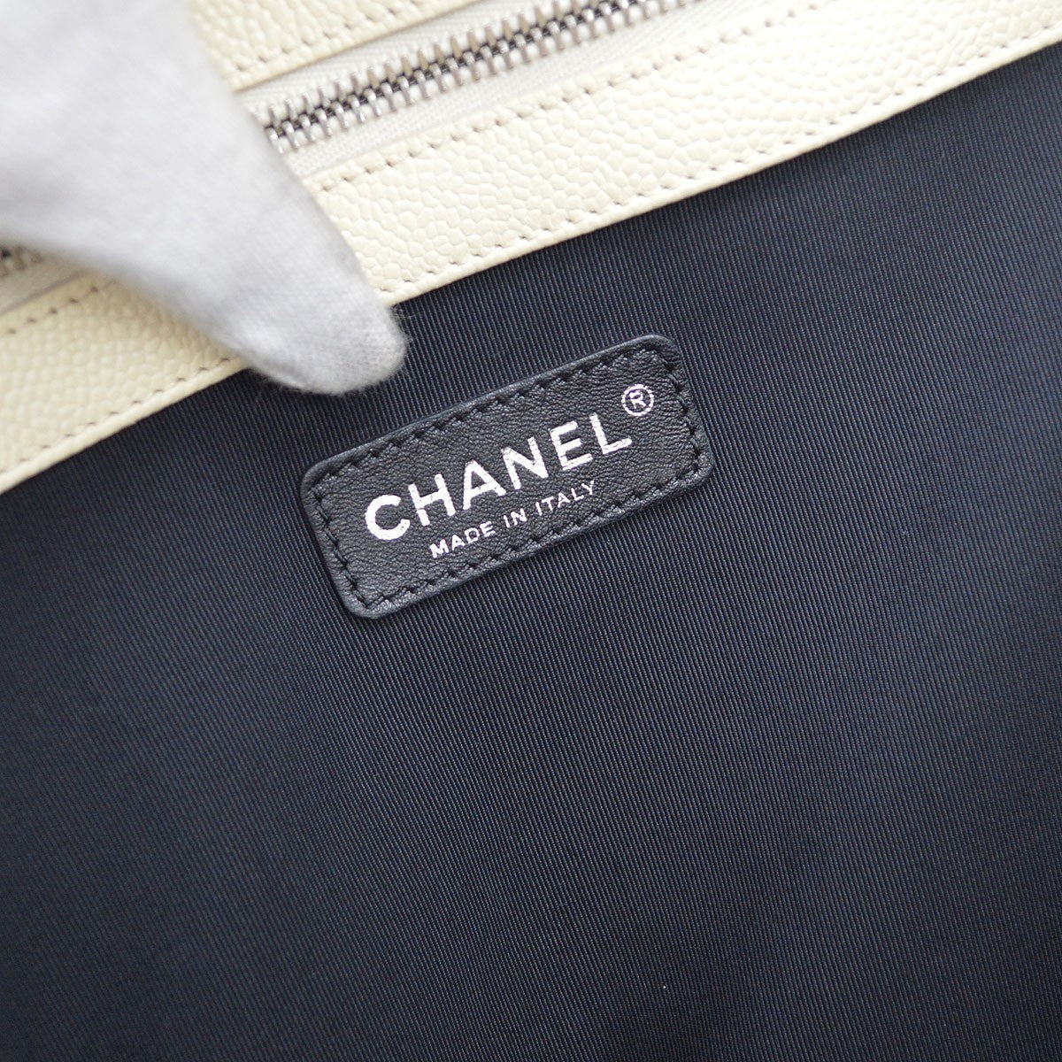 Chanel Cc Charm Shopping Quilted Ombre Caviar Beige Leather Tote Bag Bag (Pre-Owned)