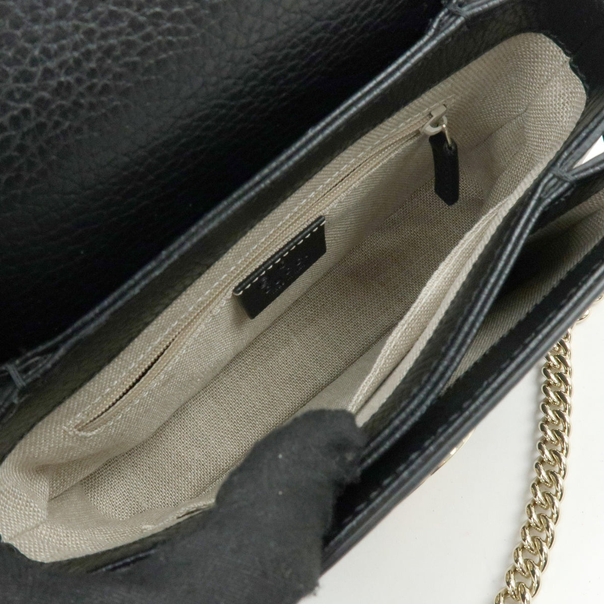 Gucci Interlocking Leather Black Leather Shoulder Bag Bag (Pre-Owned)