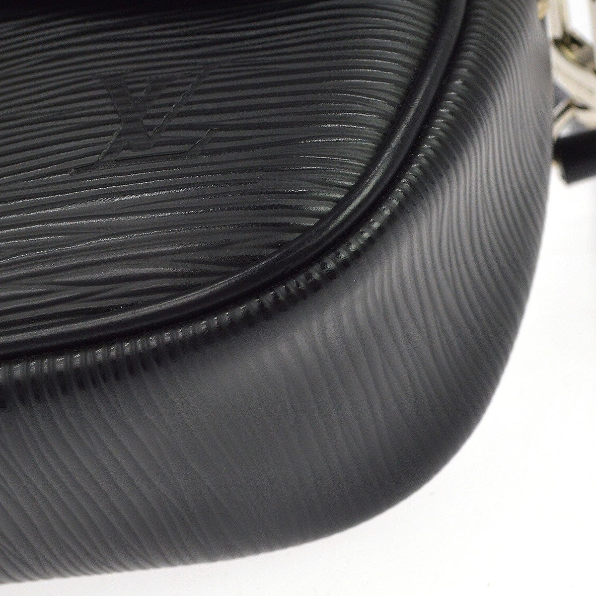Louis Vuitton Montaigne Clutch Epi Leather Black Leather Clutche & Pouche Bag (Pre-Owned)