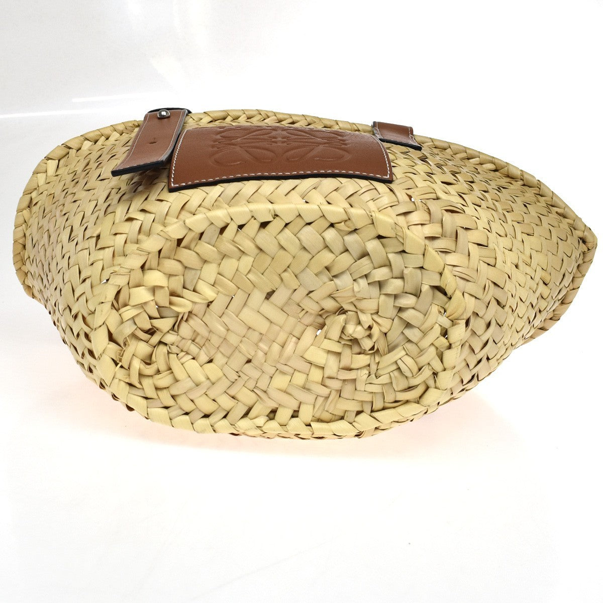 Loewe Basket Woven Raffia With Applique Beige Wicker Tote Bag Bag (Pre-Owned)