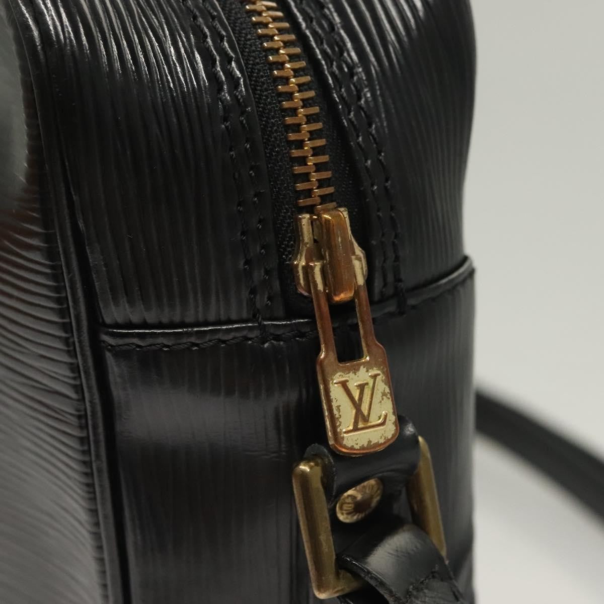 Louis Vuitton Trocadero Epi Leather Black Leather Shoulder Bag Bag (Pre-Owned)