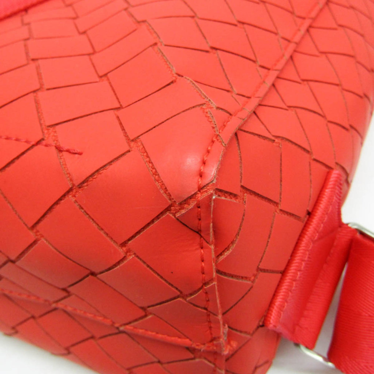 Bottega Veneta Fold-Over Intrecciato Effect Rubber Red Rubber Backpack Bag (Pre-Owned)