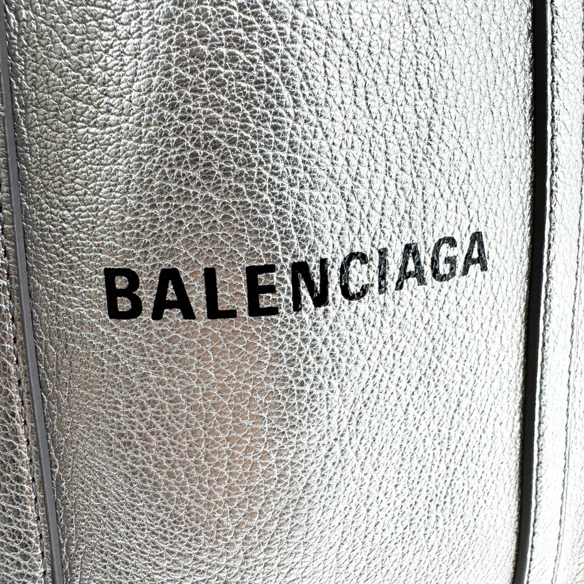 Balenciaga Everyday Patent Silver Leather Tote Bag Bag (Pre-Owned)