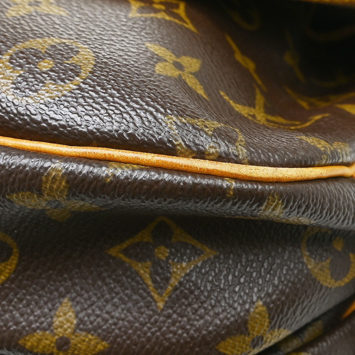 Louis Vuitton Saumur Monogram Brown Canvas Shoulder Bag Bag (Pre-Owned)