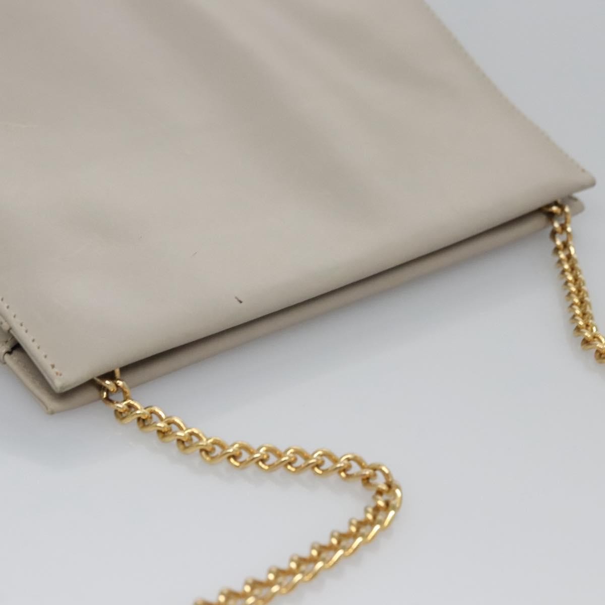 Salvatore Ferragamo Vintage Chain Leather Beige Leather Shoulder Bag Bag (Pre-Owned)