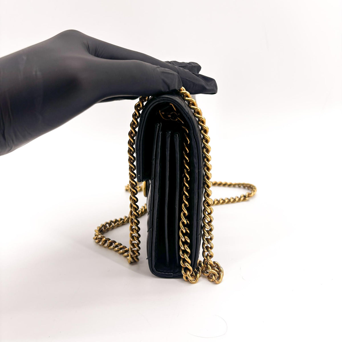 Gucci Gg Marmont Chain Matelasse Leather Black Leather Shoulder Bag Bag (Pre-Owned)