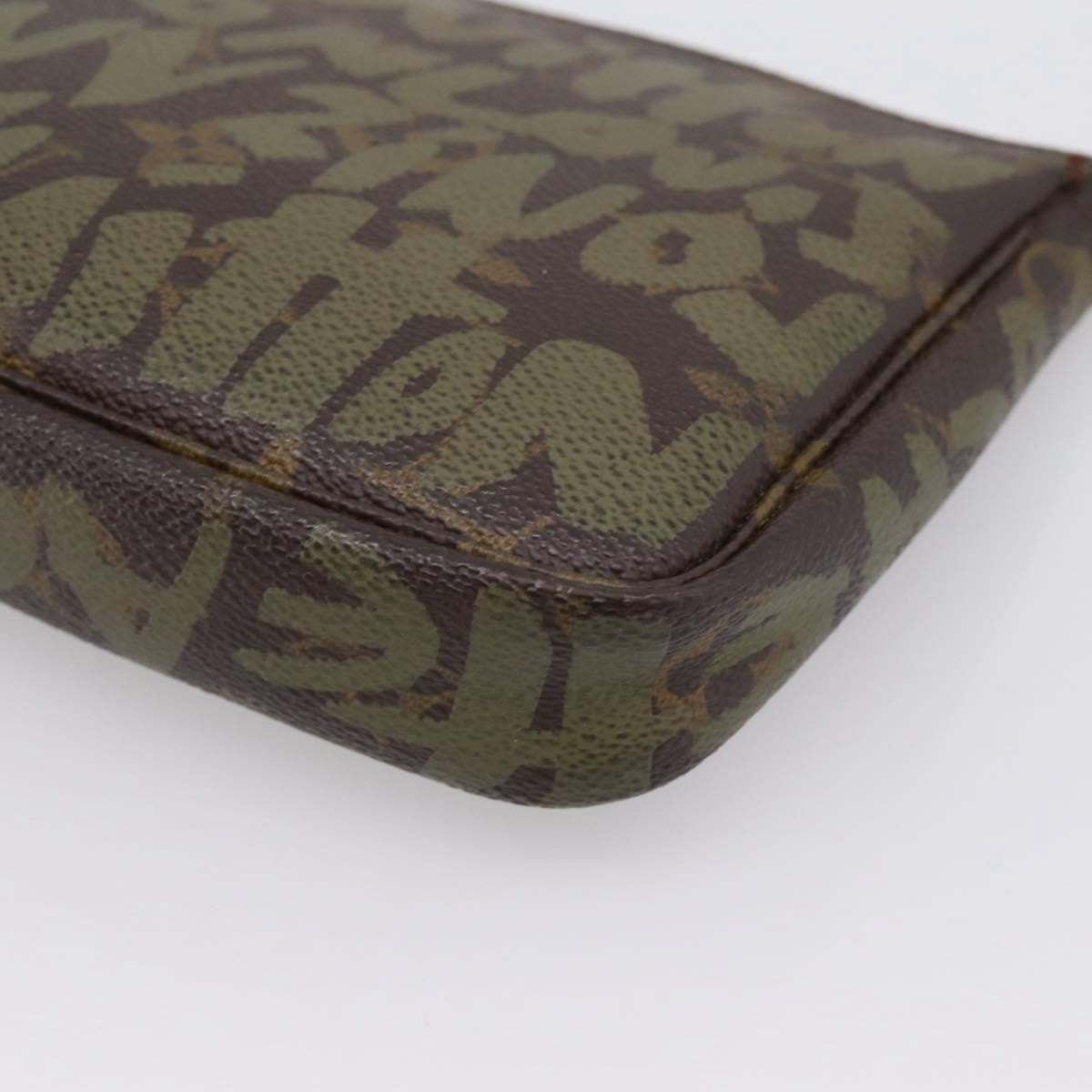 Louis Vuitton Pochette Accessoires Limited Edition Monogram Graffiti Khaki Canvas Clutche & Pouche Bag (Pre-Owned)