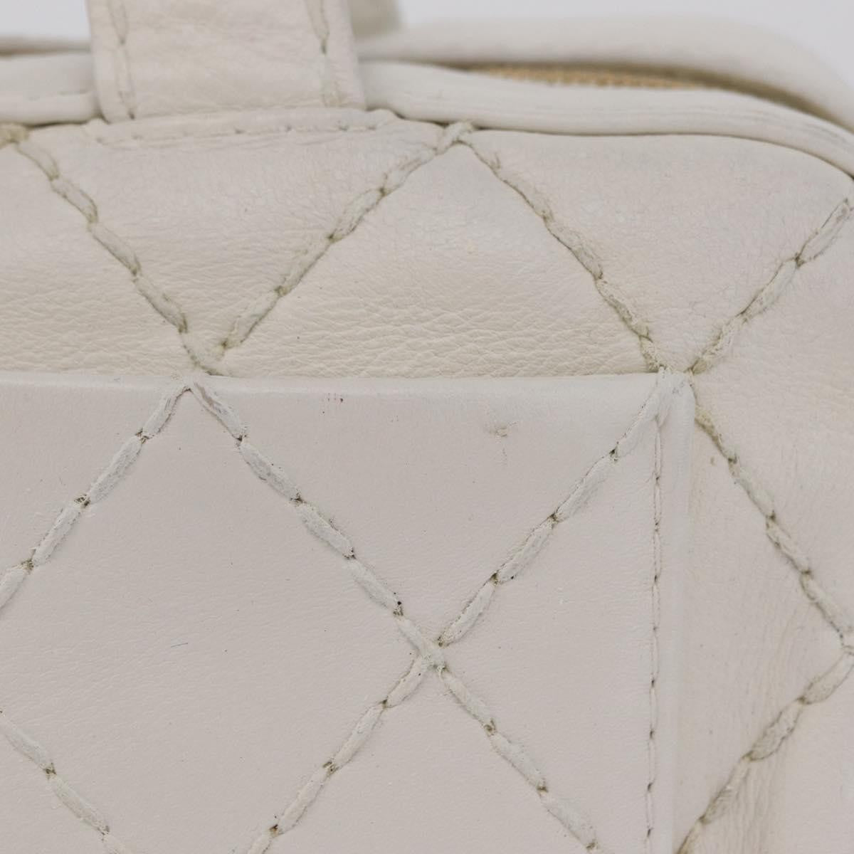 Chanel Vintage Cc Zip Around Bowler Quilted Caviar White Leather Handbag (Pre-Owned)