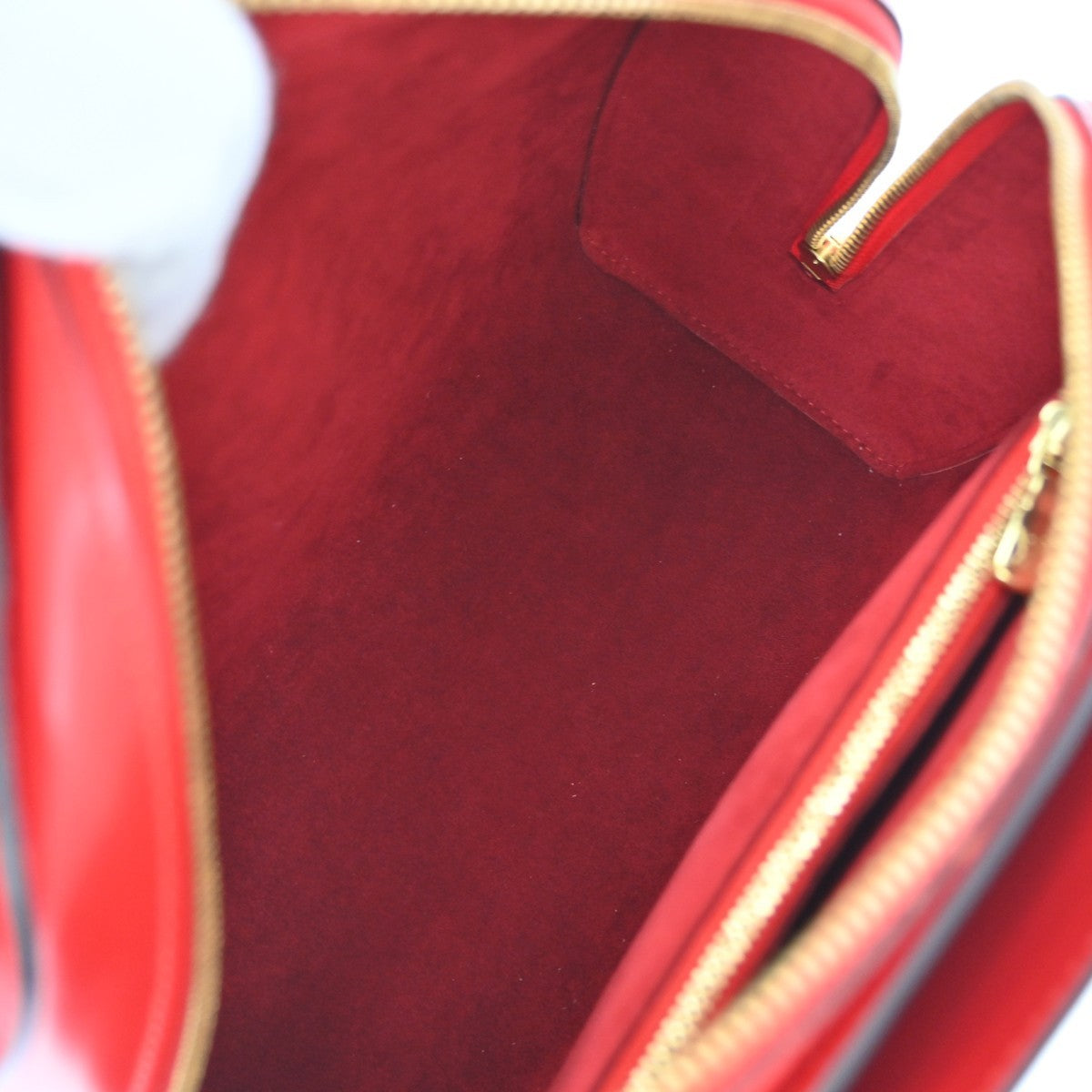 Louis Vuitton Pont Neuf Epi Leather Red Leather Handbag (Pre-Owned)