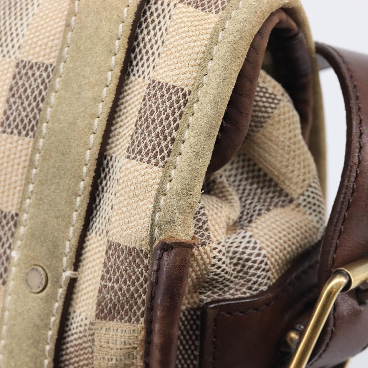Louis Vuitton Trotteur Damier Lune White Canvas Handbag (Pre-Owned)