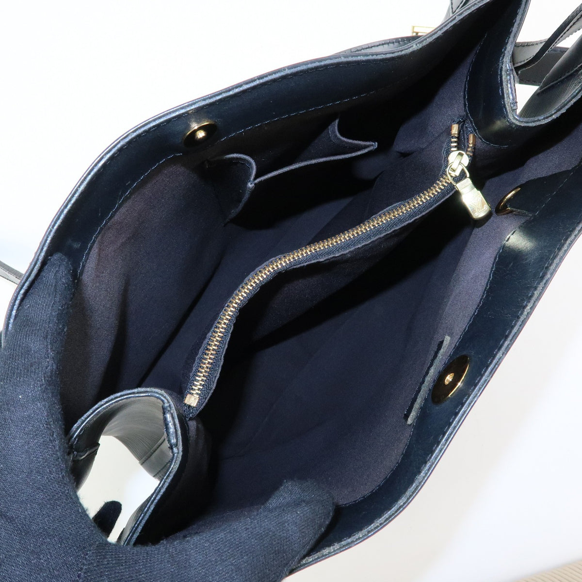 Louis Vuitton Mandara Epi Leather Black Leather Shoulder Bag Bag (Pre-Owned)