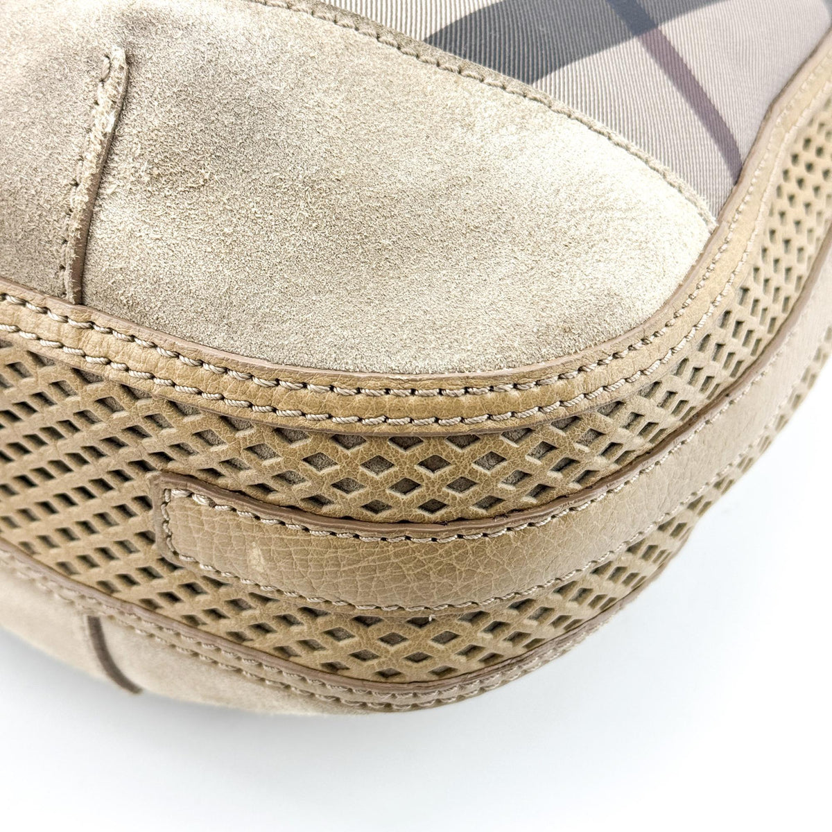 Burberry Ashwood Convertible Hobo House Check Canvas Beige Suede Shoulder Bag Bag (Pre-Owned)