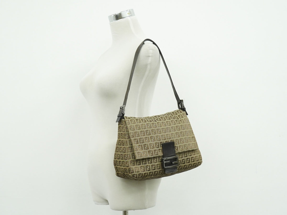 Fendi Zucchino Canvas Mamma Baguette Canvas Brown Canvas Shoulder Bag Bag (Pre-Owned)