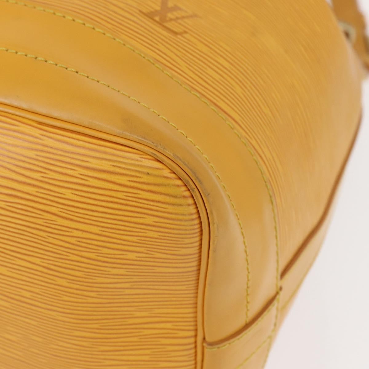 Louis Vuitton Noe Epi Leather Yellow Leather Shoulder Bag Bag (Pre-Owned)